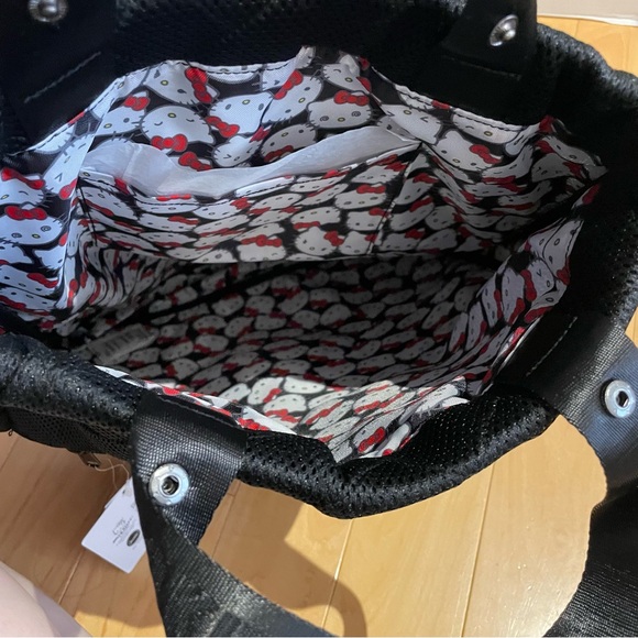 NWT hello kitty mesh backpack tote - Picture 6 of 7